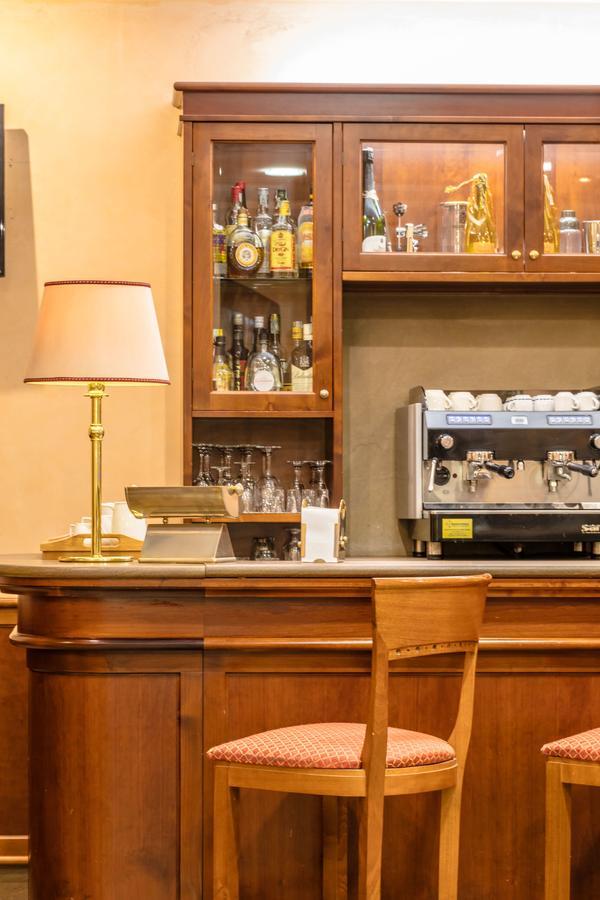 Hotel Traiano Civitavecchia Bagian luar foto